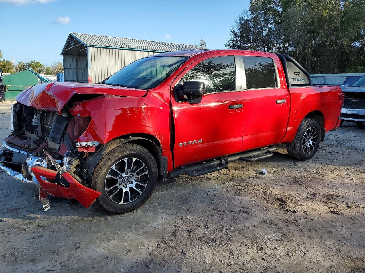 NISSAN TITAN 2022