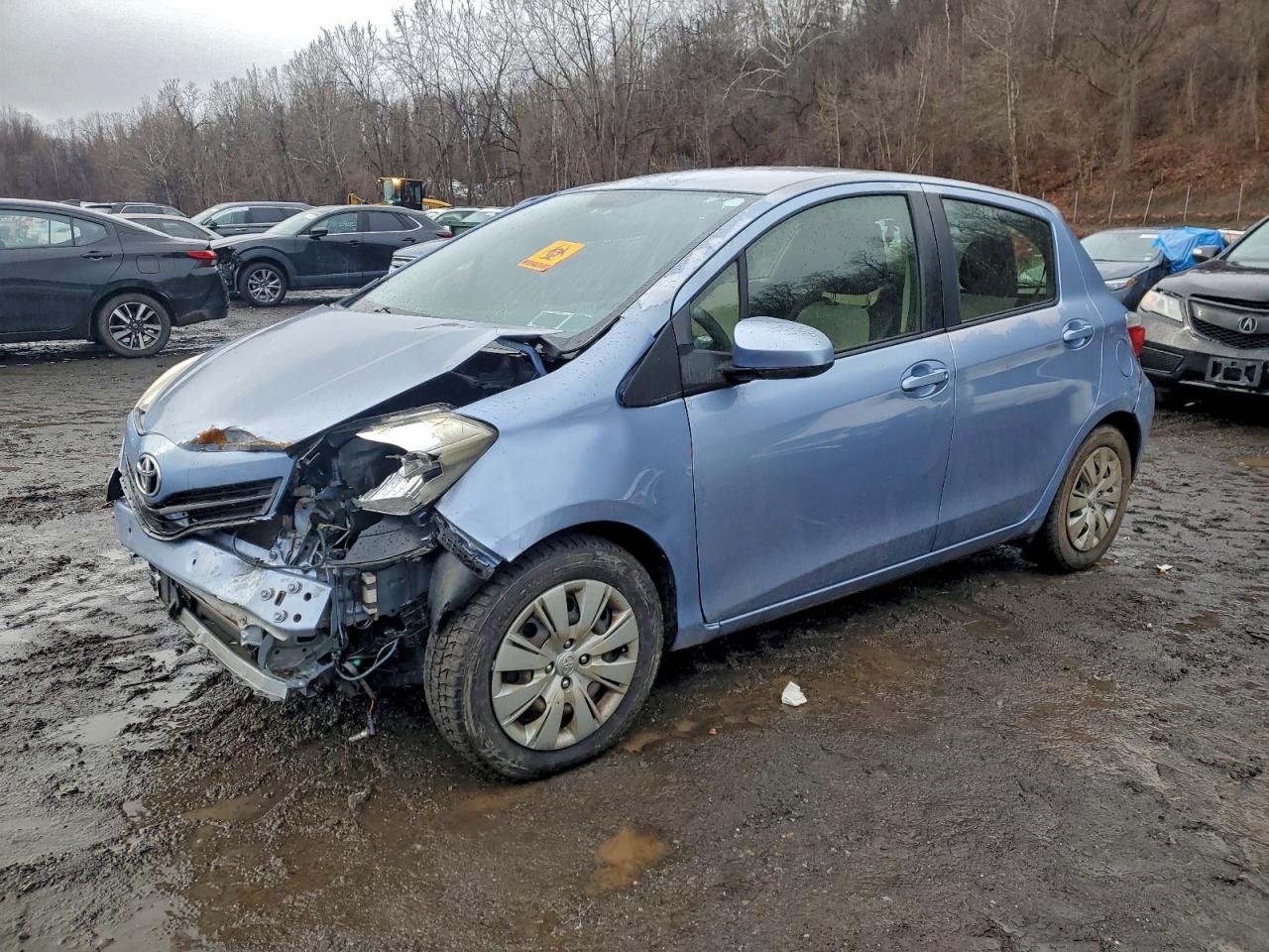TOYOTA YARIS 2013