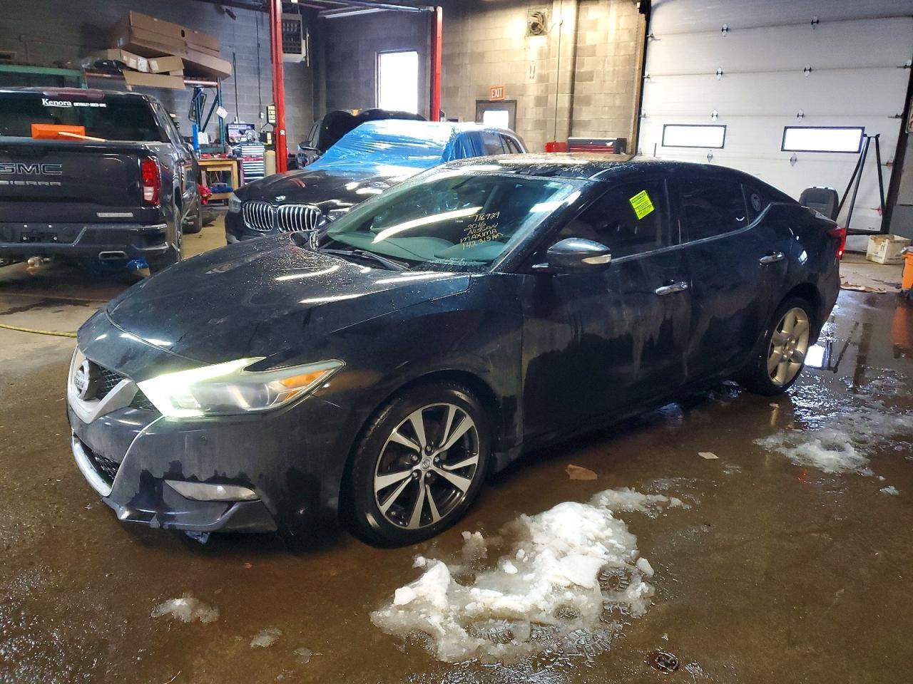 NISSAN MAXIMA 2016