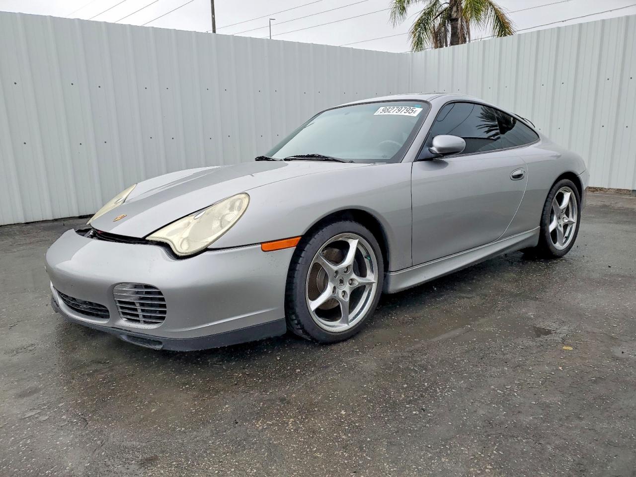 PORSCHE 911 2004