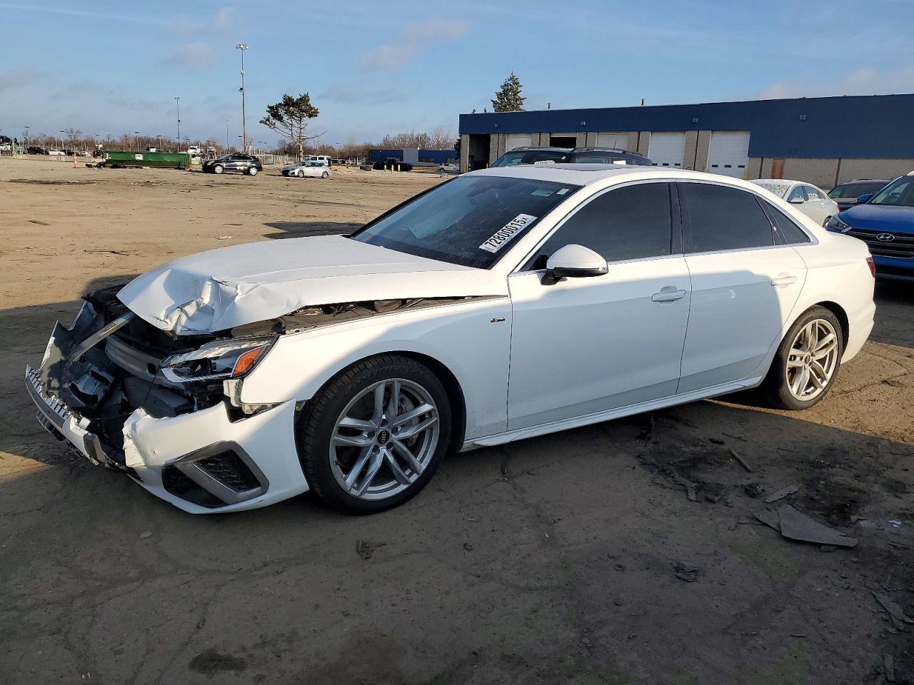 AUDI A4 2022