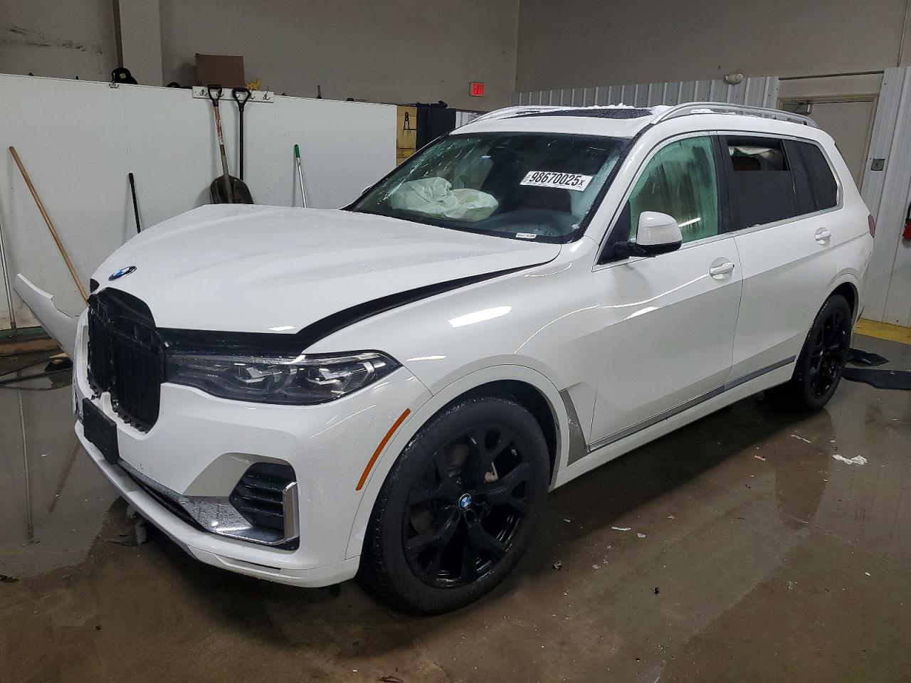 BMW X7 2022