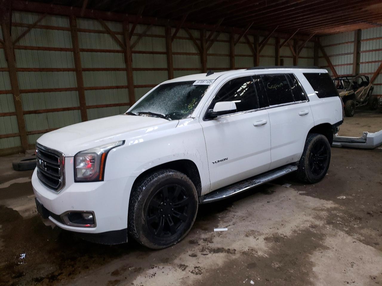 GMC YUKON SLE 2015