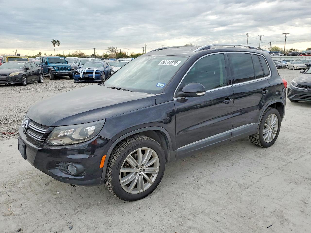 VOLKSWAGEN TIGUAN S 2016