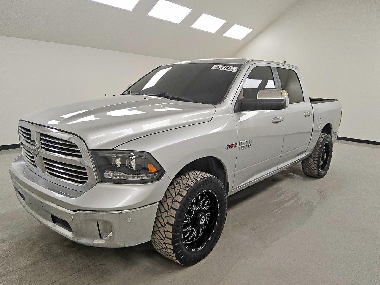 RAM 1500 SLT 2017