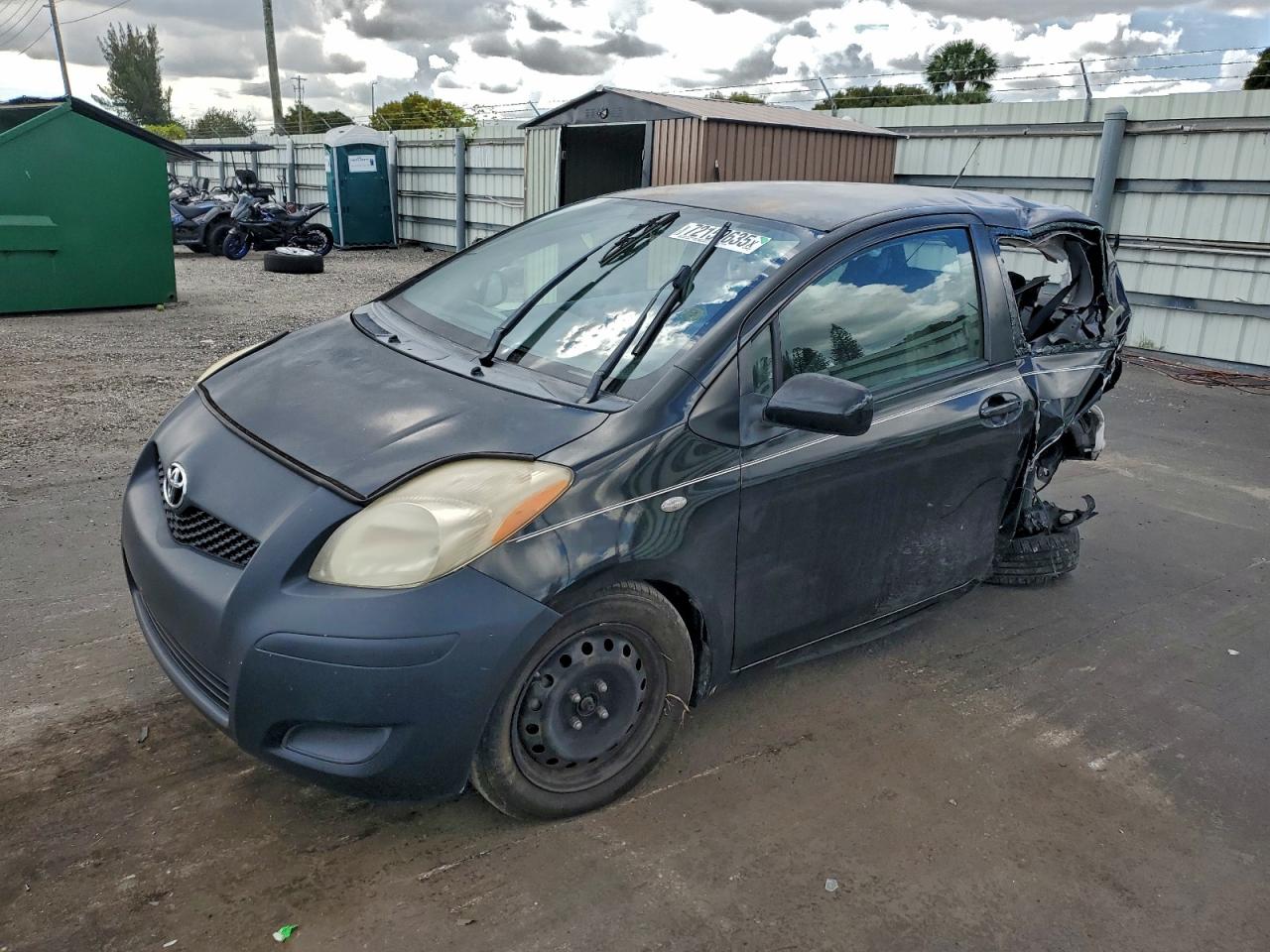 TOYOTA YARIS 2010