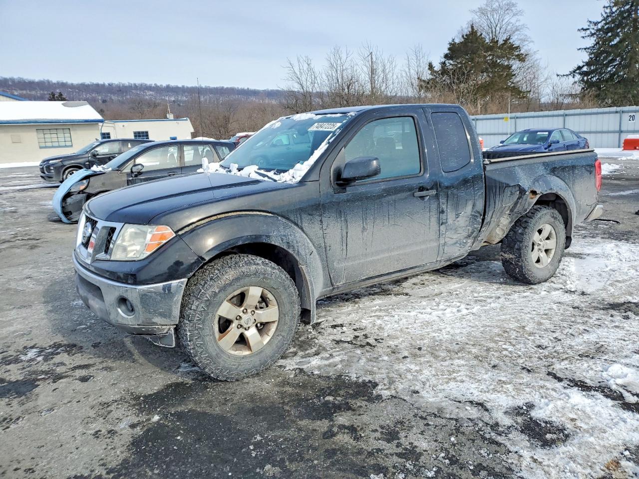 NISSAN FRONTIER 2011