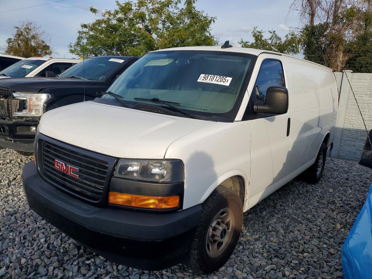 GMC SAVANA 2023