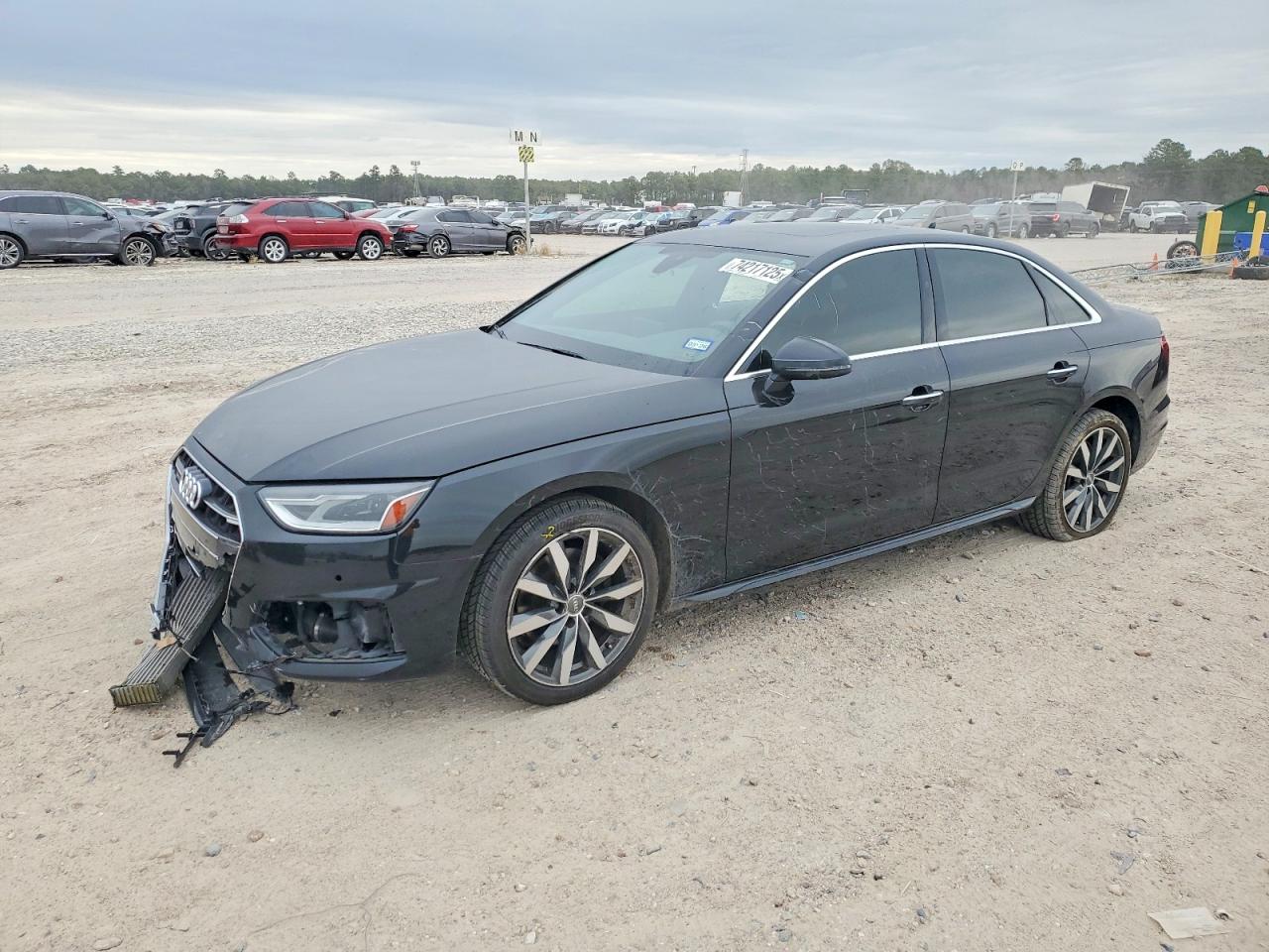 AUDI A4 2021