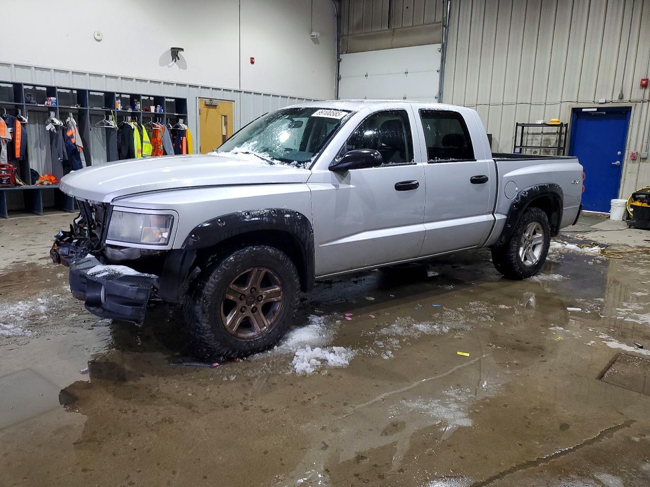 DODGE DAKOTA 2011