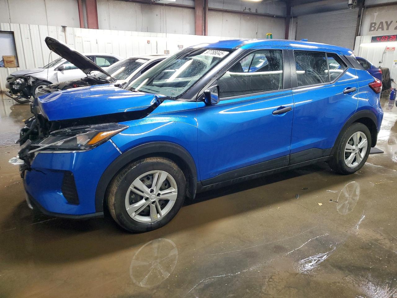 NISSAN KICKS 2023