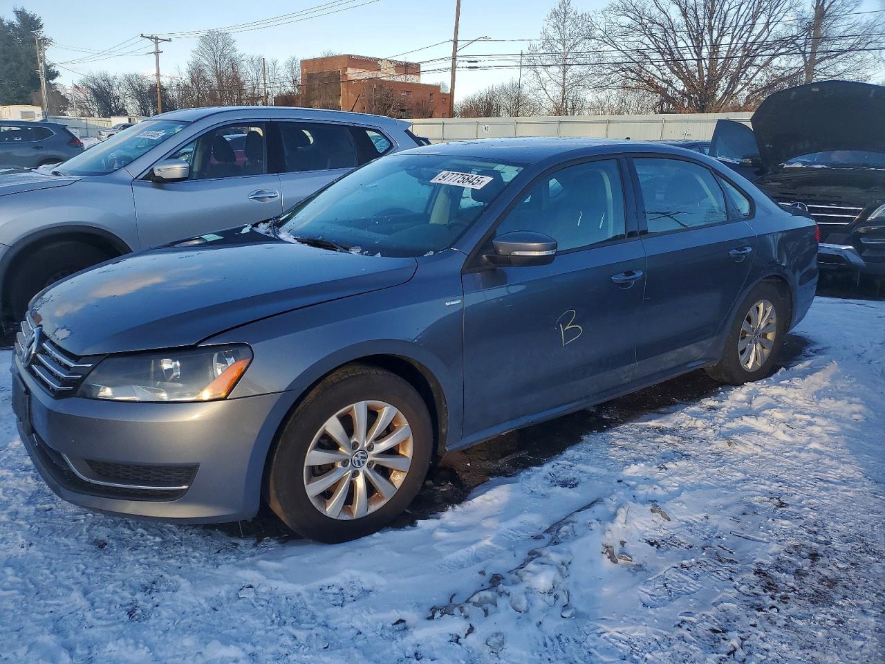 VOLKSWAGEN PASSAT S 2015