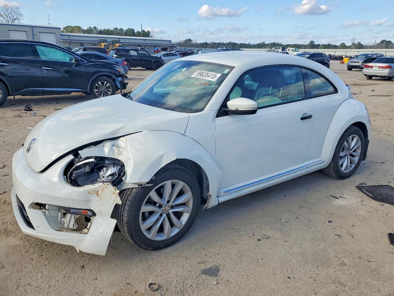 VOLKSWAGEN BEETLE 2017