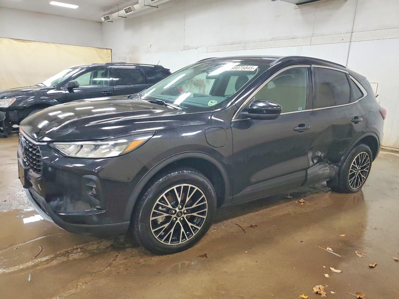 FORD ESCAPE 2025