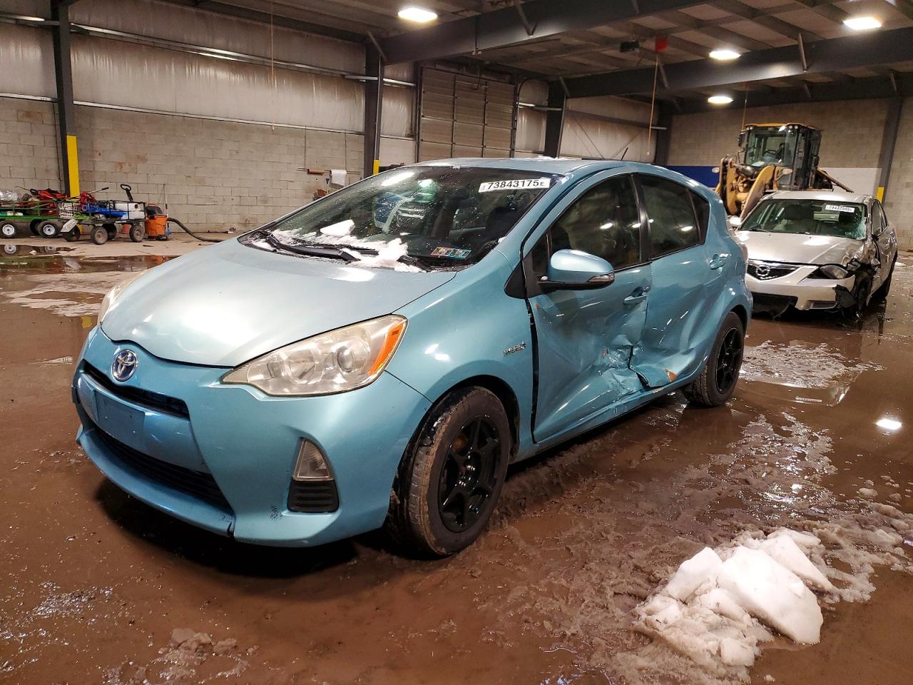 TOYOTA PRIUS C 2012
