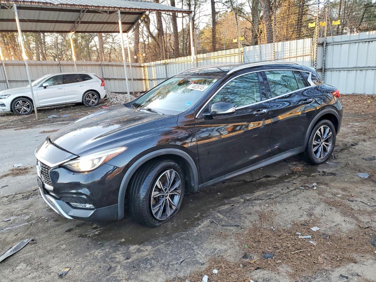 INFINITI QX30 2017