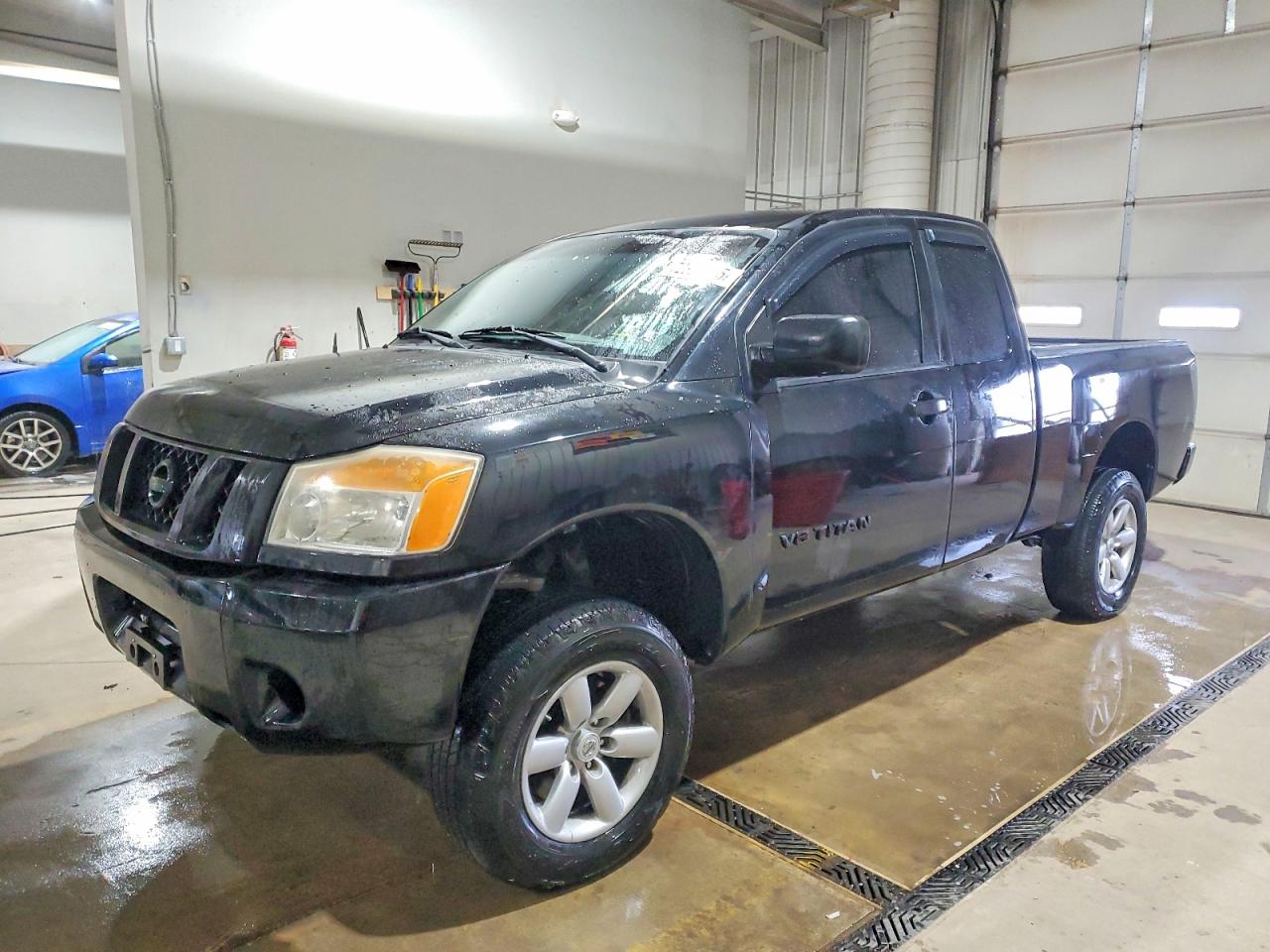 NISSAN TITAN S 2012