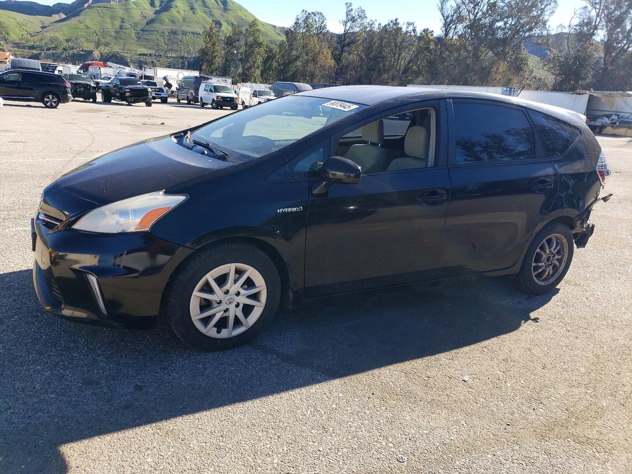 TOYOTA PRIUS V 2012