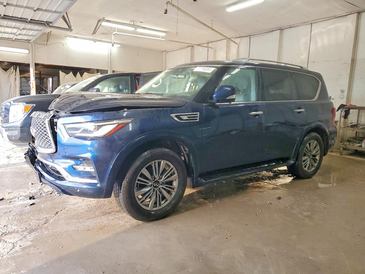 INFINITI QX80 2021