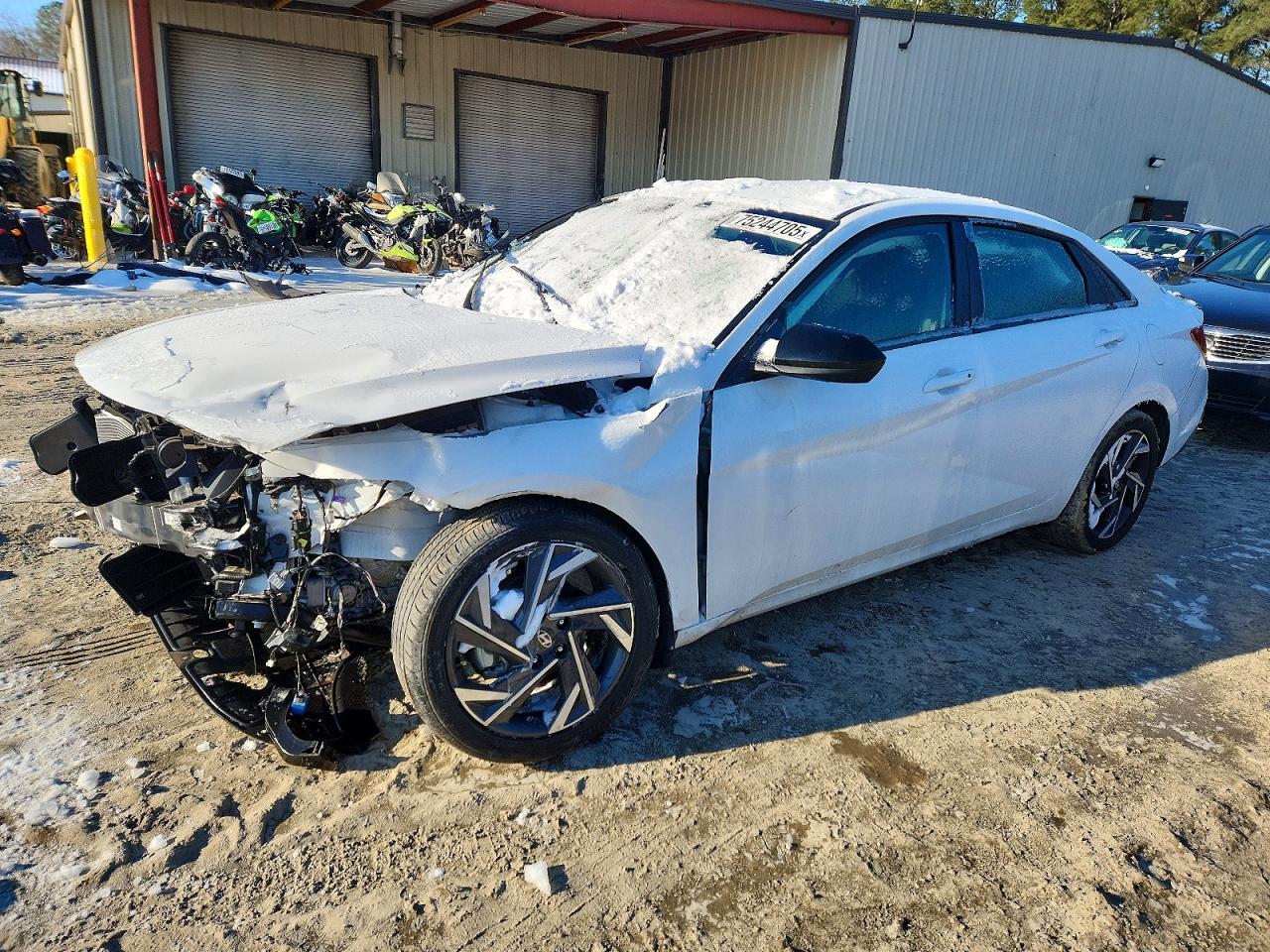HYUNDAI ELANTRA 2025