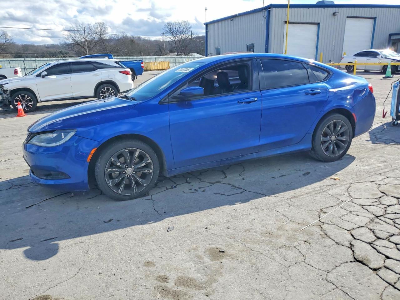 CHRYSLER 200 S 2015