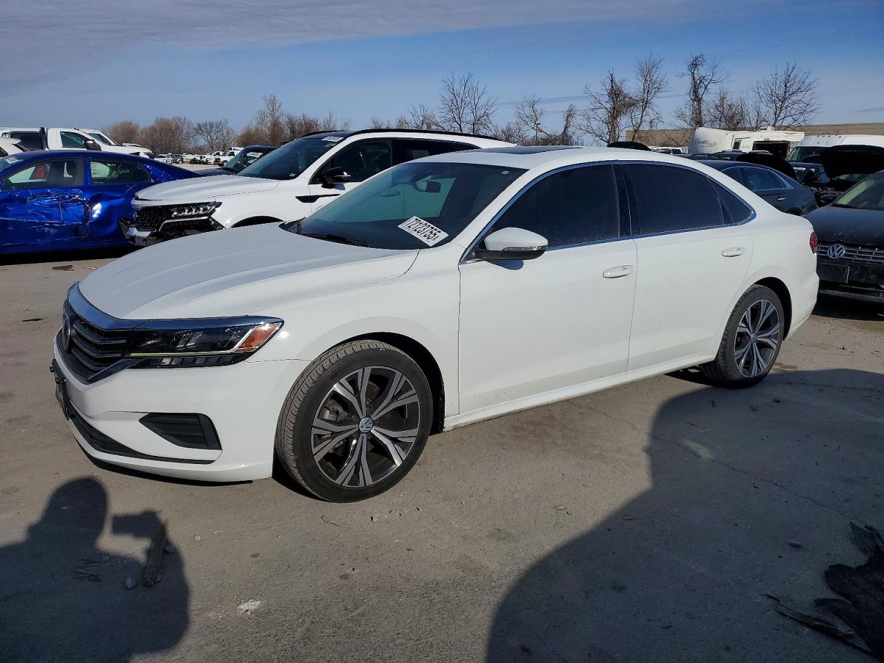 VOLKSWAGEN PASSAT 2021