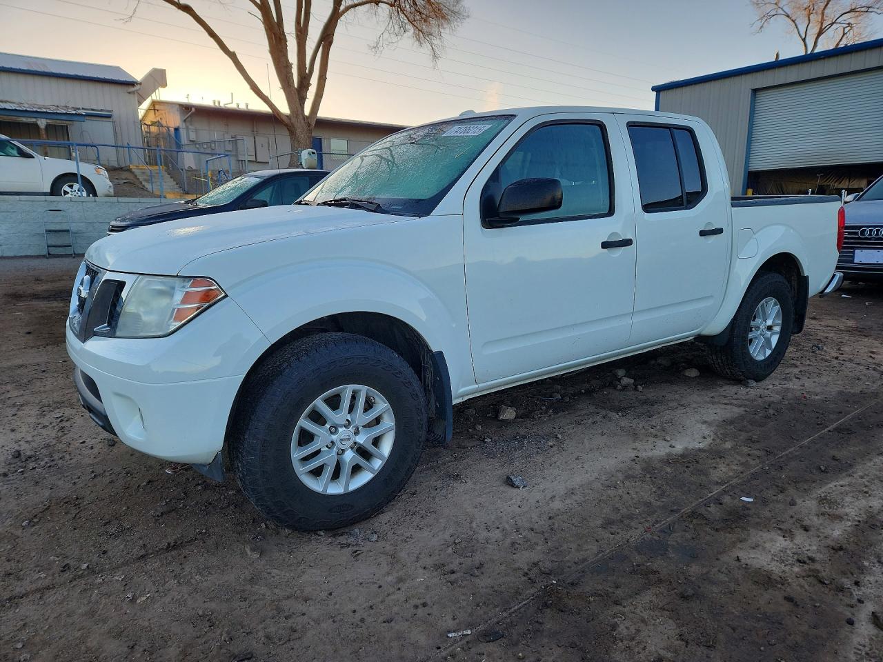 NISSAN FRONTIER 2016