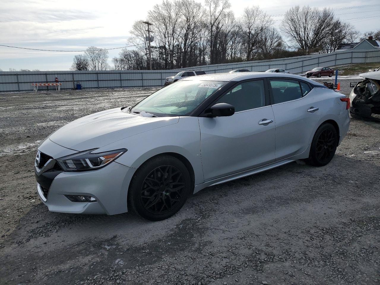 NISSAN MAXIMA 2017