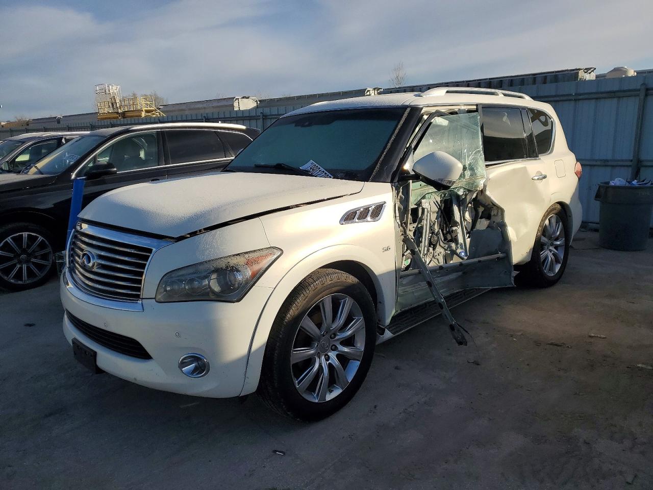 INFINITI QX80 2014