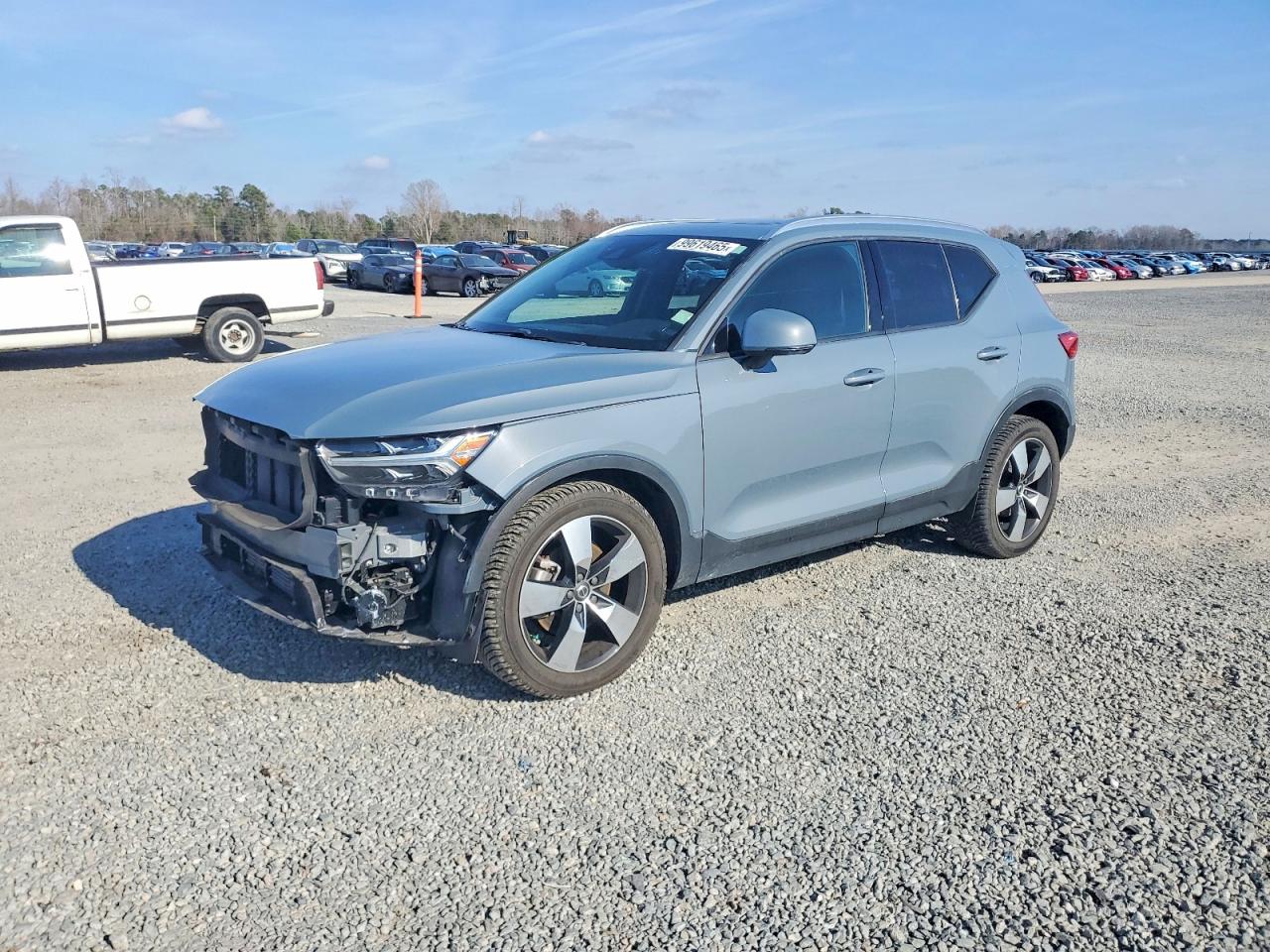 VOLVO XC40 2020
