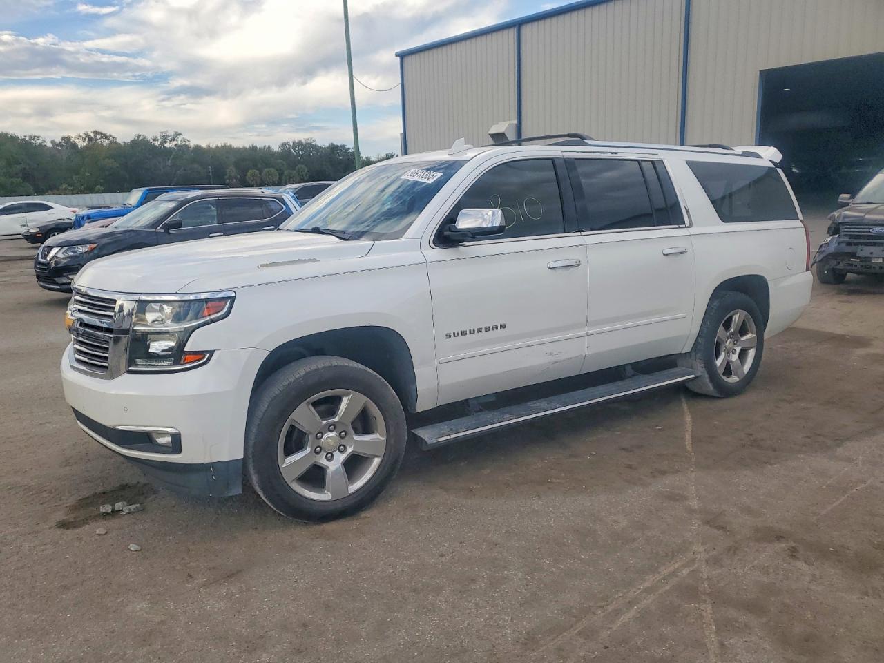 CHEVROLET SUBURBAN C 2017