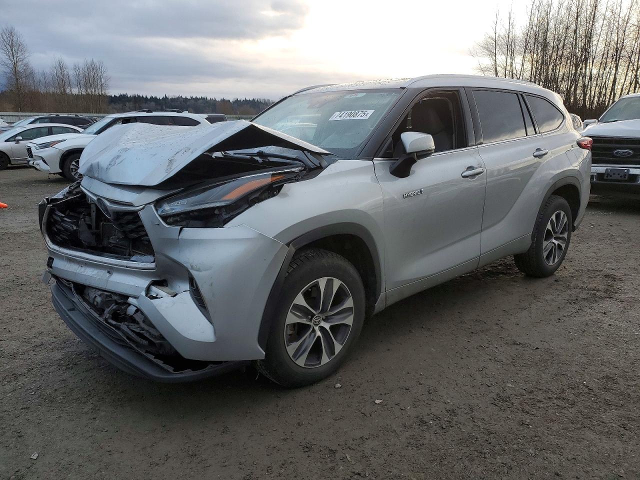 TOYOTA HIGHLANDER HYBRID 2021