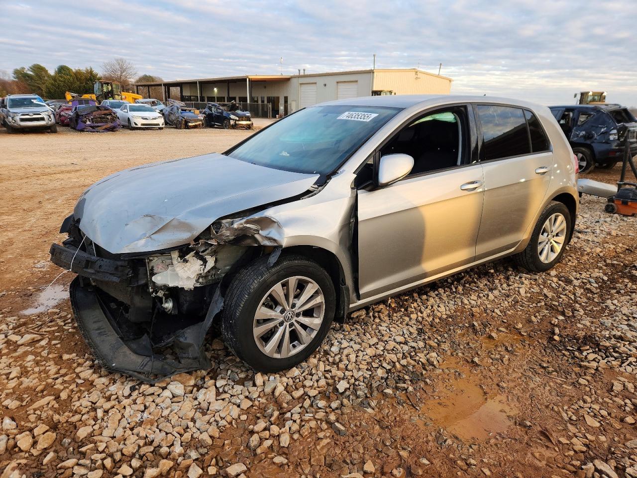 VOLKSWAGEN GOLF 2015