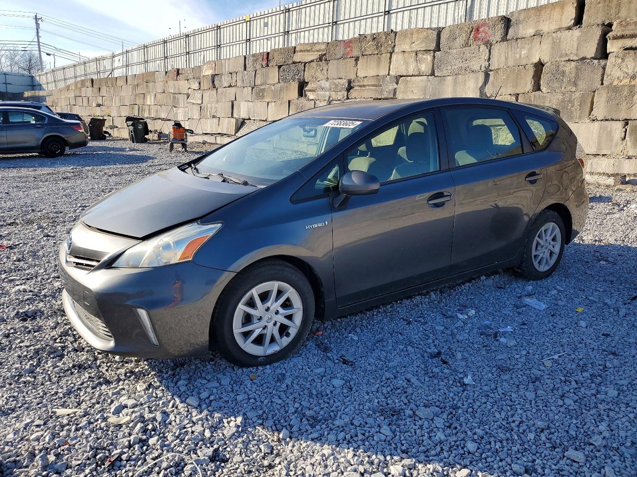 TOYOTA PRIUS V 2012