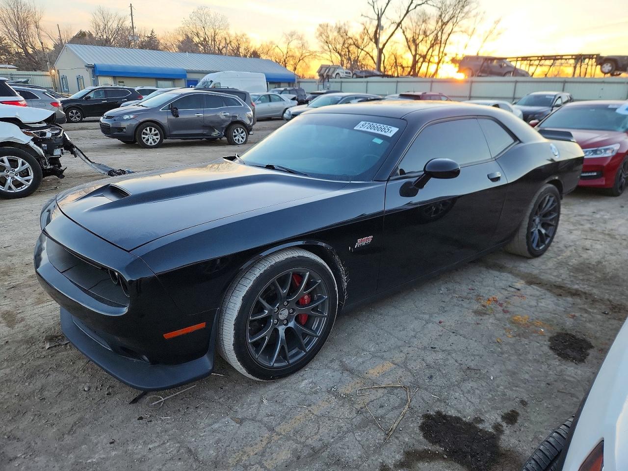 DODGE CHALLENGER 2016