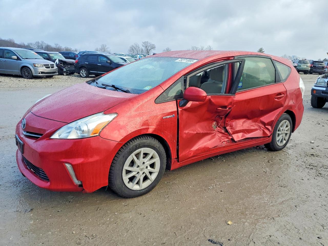 TOYOTA PRIUS V 2014