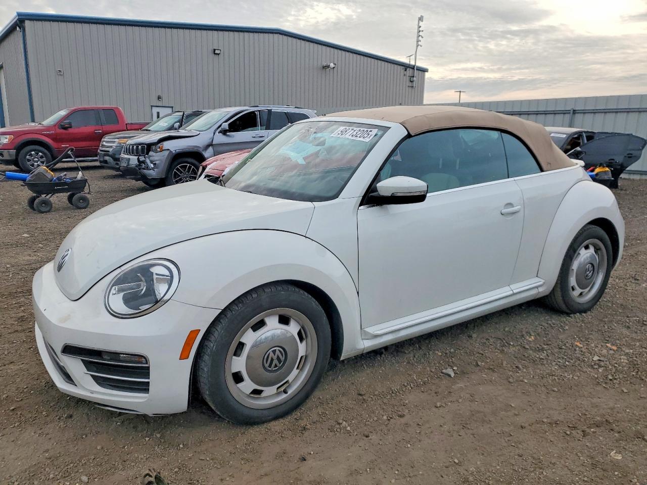 VOLKSWAGEN BEETLE 2018