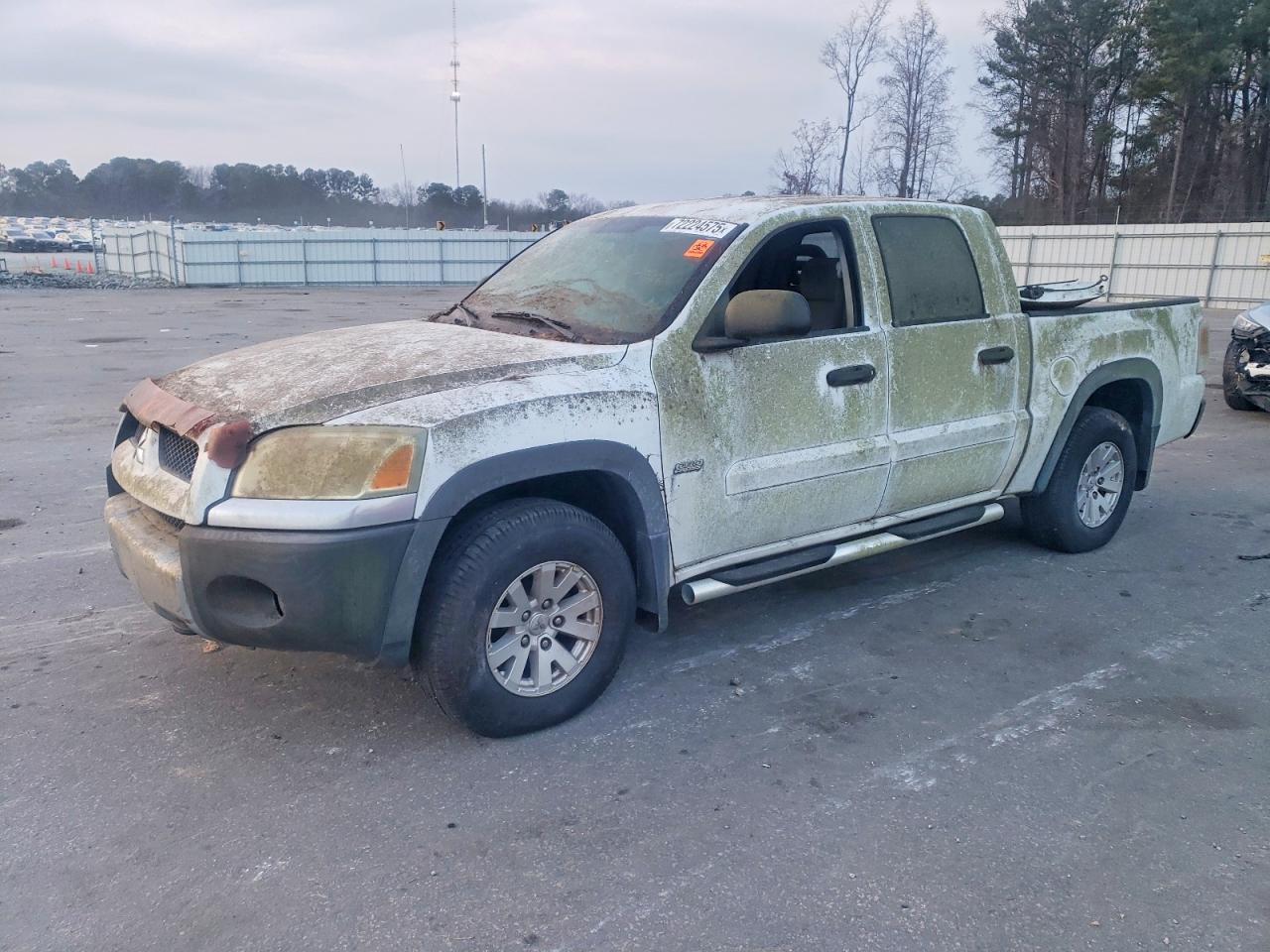 MITSUBISHI RAIDER DUR 2006