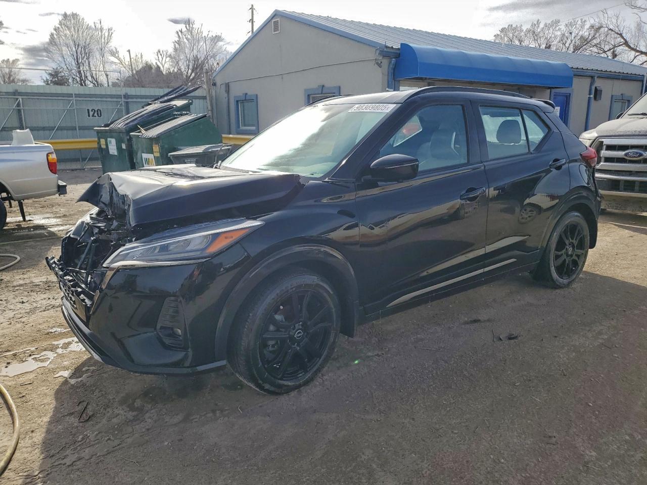 NISSAN KICKS 2024