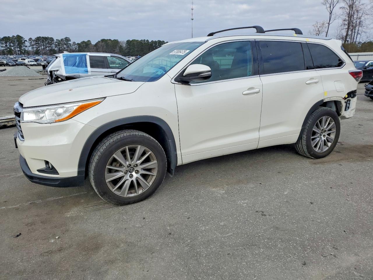 TOYOTA HIGHLANDER 2016
