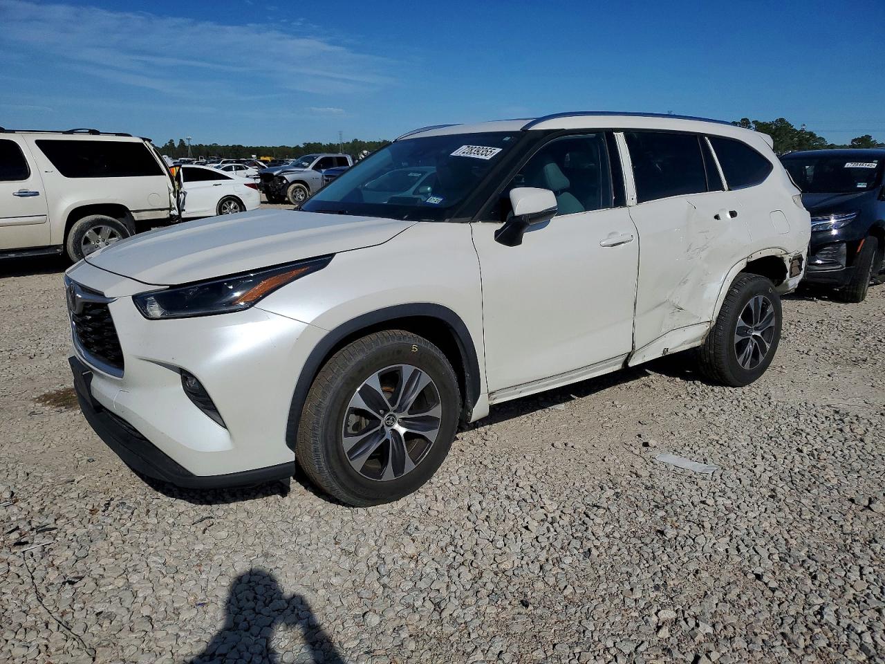 TOYOTA HIGHLANDER 2021