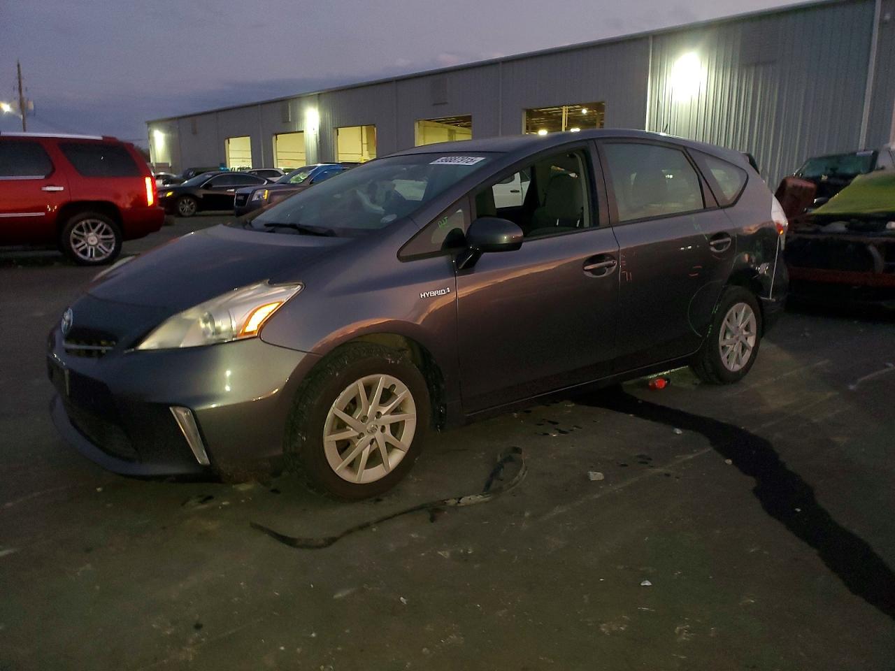 TOYOTA PRIUS V 2012