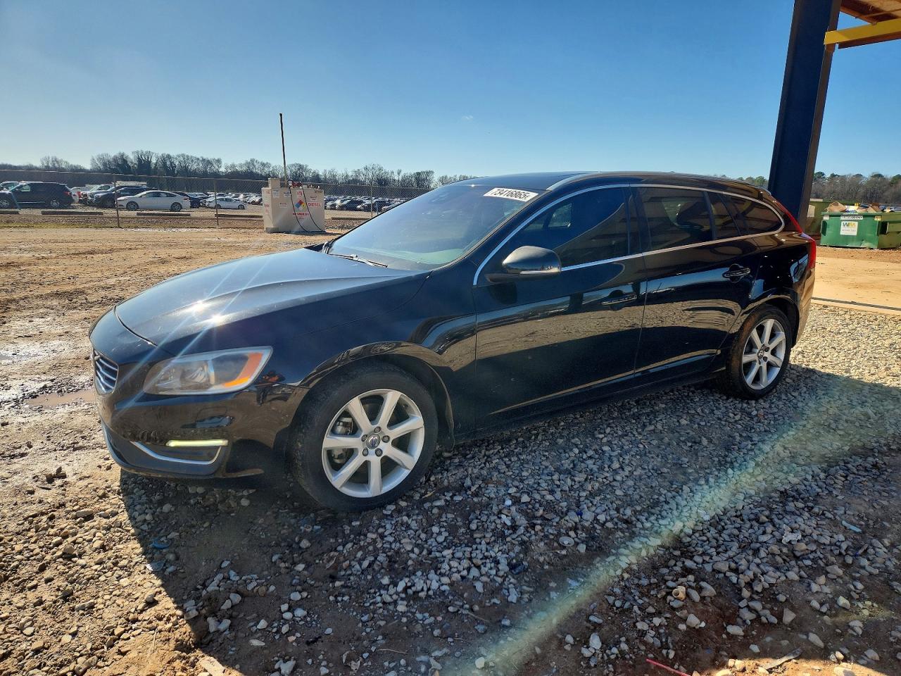 VOLVO V60 2016