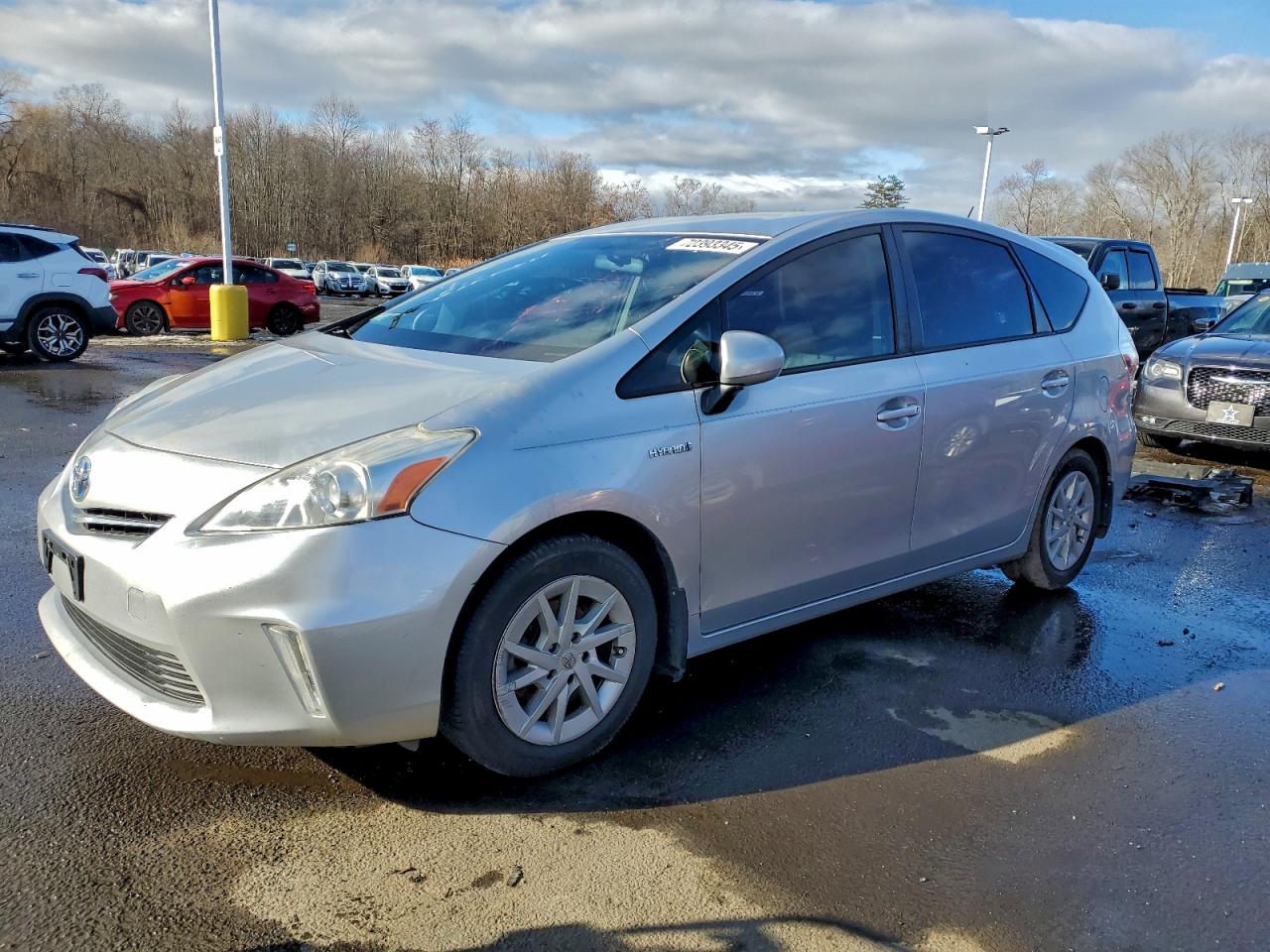 TOYOTA PRIUS V 2012