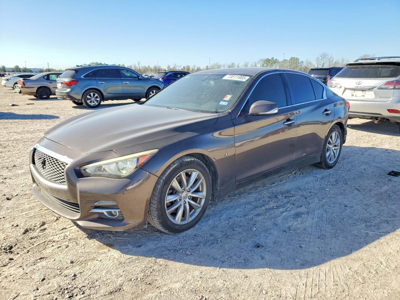 INFINITI Q50 2015