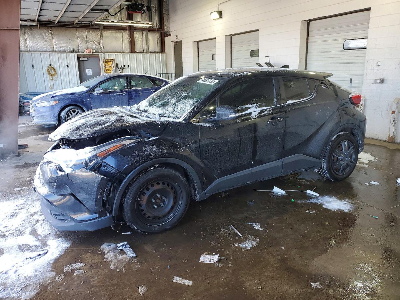 TOYOTA C-HR 2019