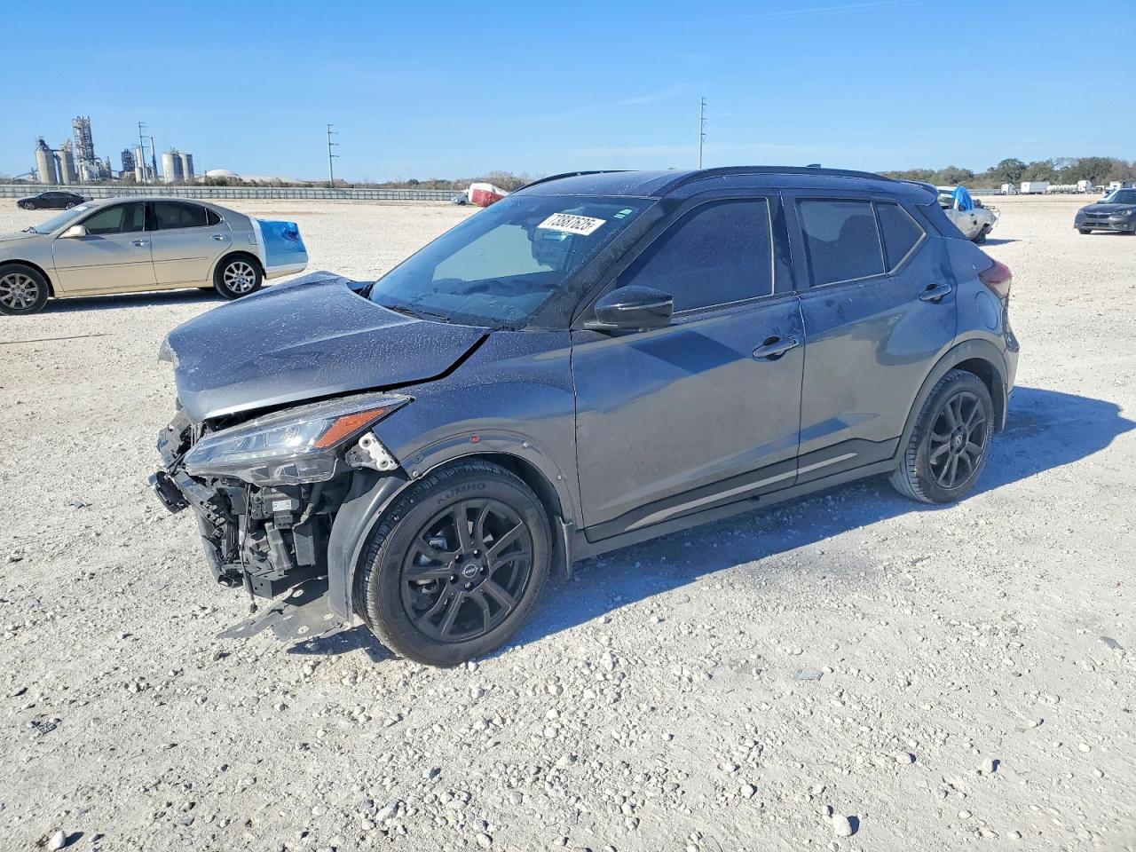 NISSAN KICKS 2022
