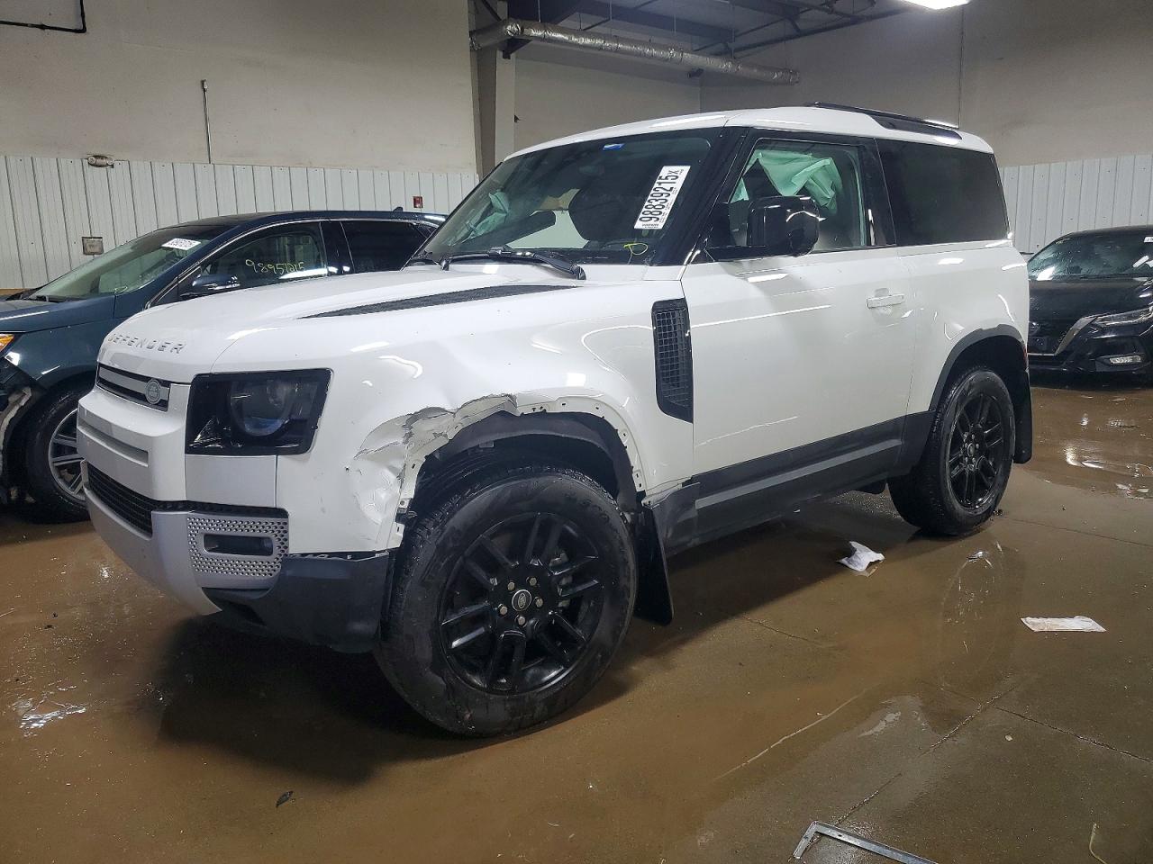 LAND ROVER DEFENDER 2025