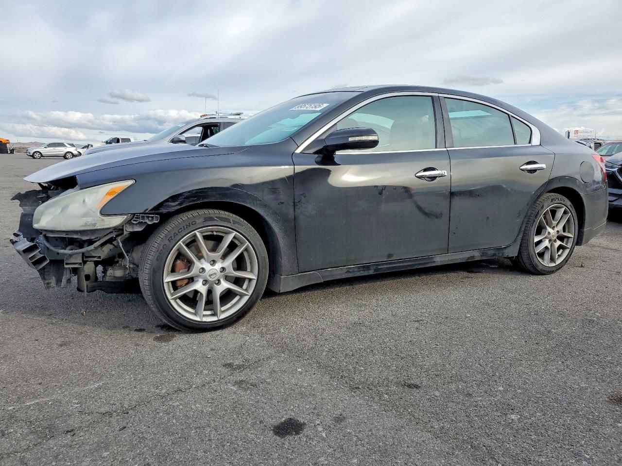 NISSAN MAXIMA 2011