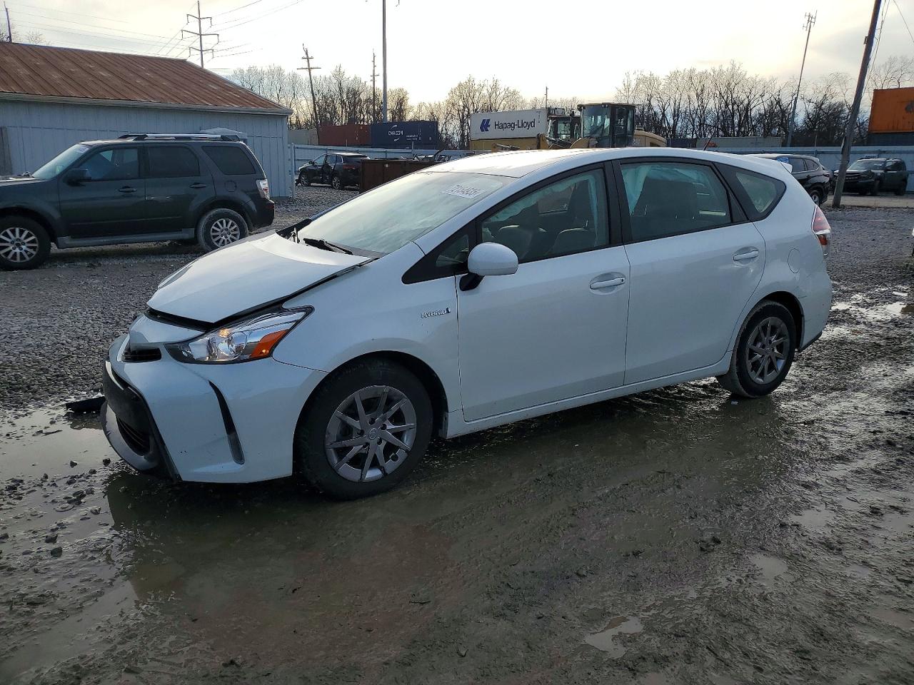 TOYOTA PRIUS V 2016